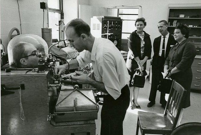“Body Box" Plethysmograph